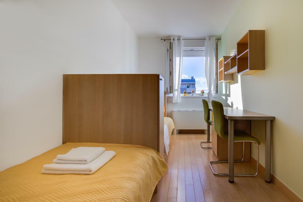 Apartment Pavic - Private Parking Задар Екстериор снимка