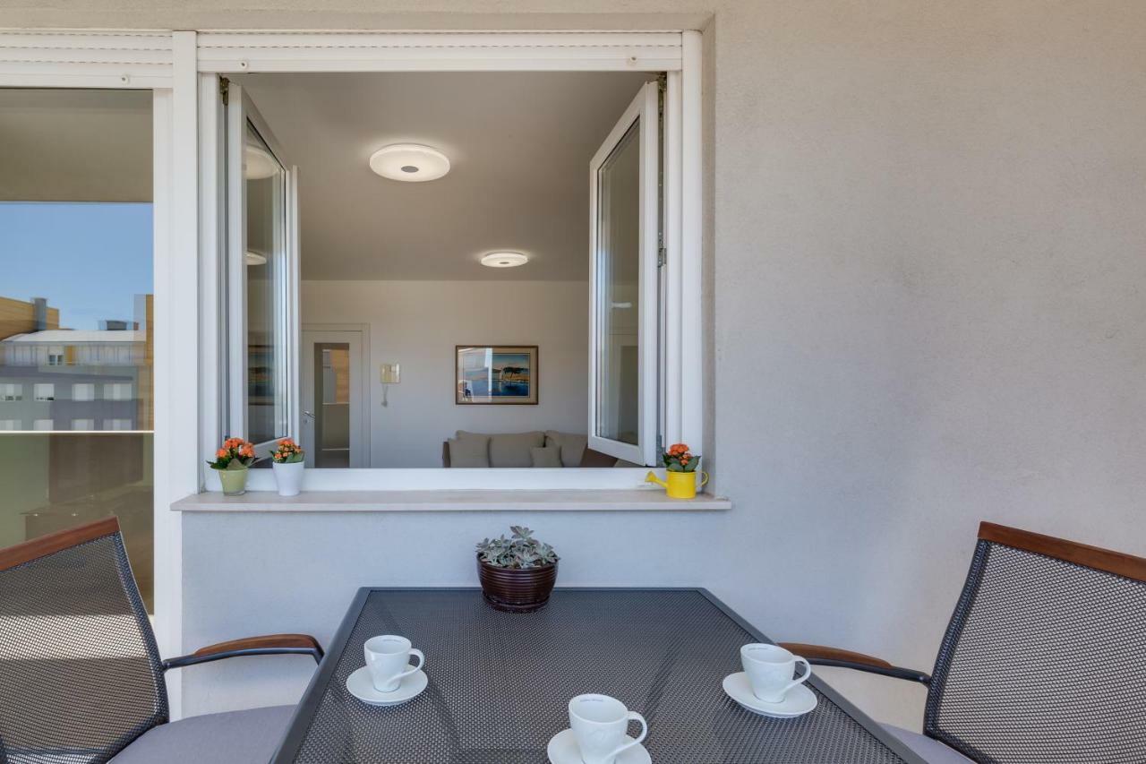 Apartment Pavic - Private Parking Задар Екстериор снимка