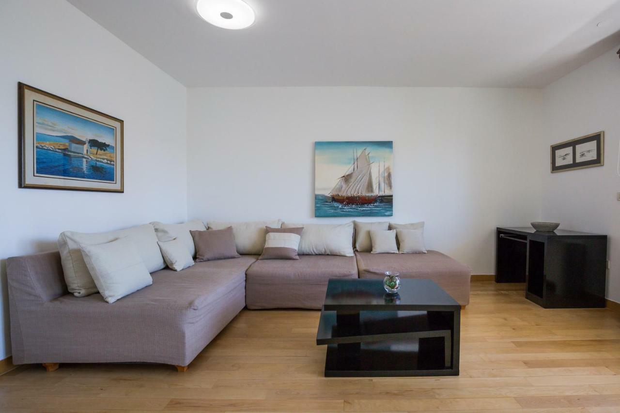 Apartment Pavic - Private Parking Задар Екстериор снимка