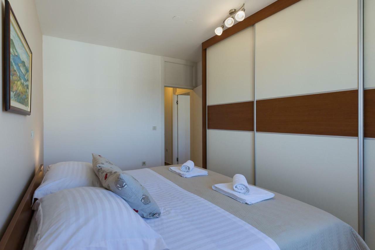 Apartment Pavic - Private Parking Задар Екстериор снимка