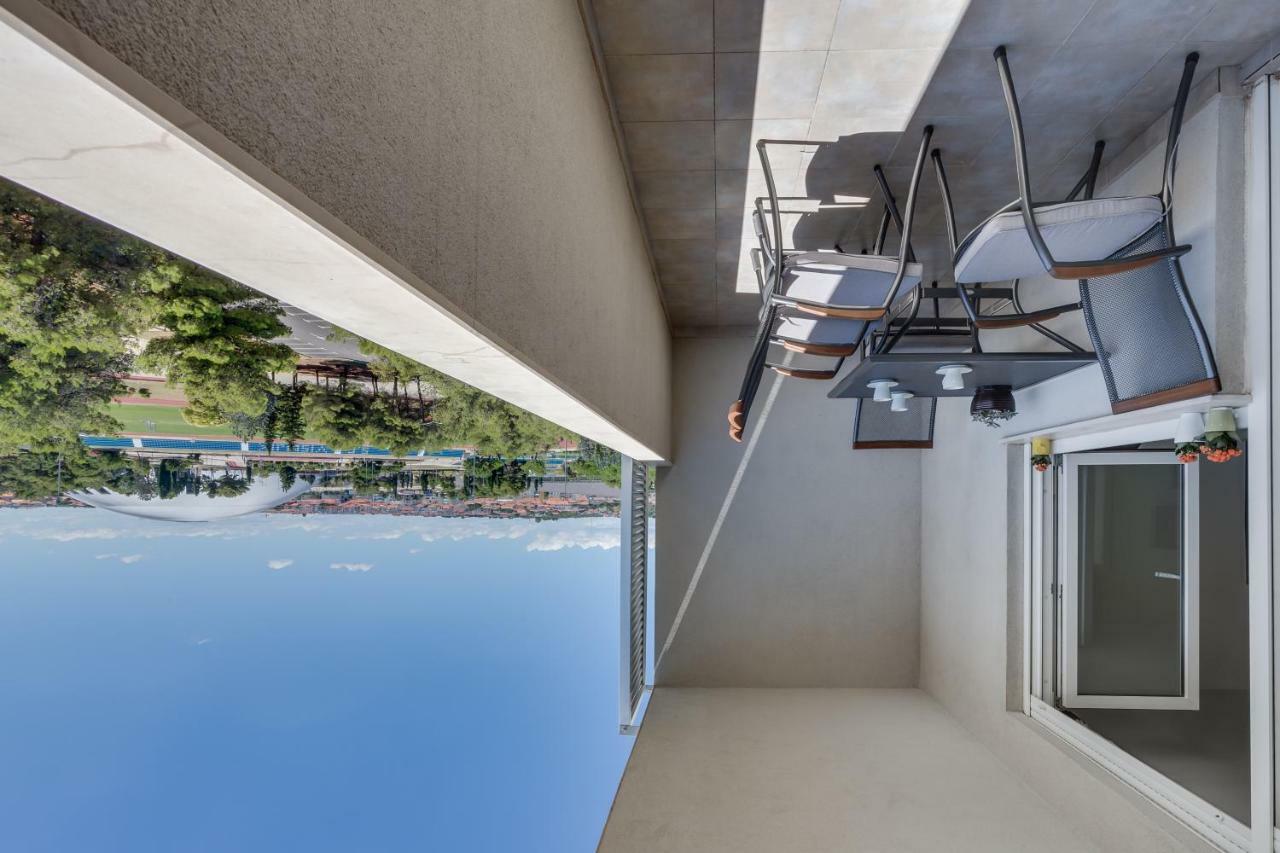 Apartment Pavic - Private Parking Задар Екстериор снимка